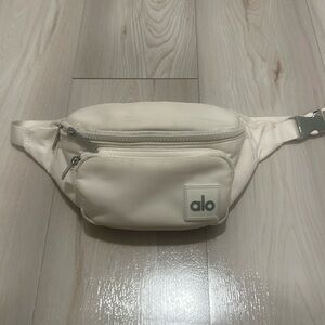 Alo bag fanny pack